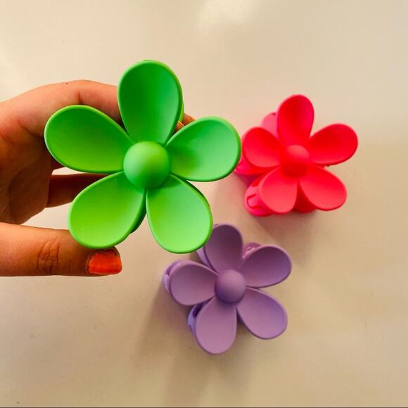 NEW FREE PEOPLE s/3 Hot Pink Purple Green Neon Daisy Flower Claw Clip Hair Retro
